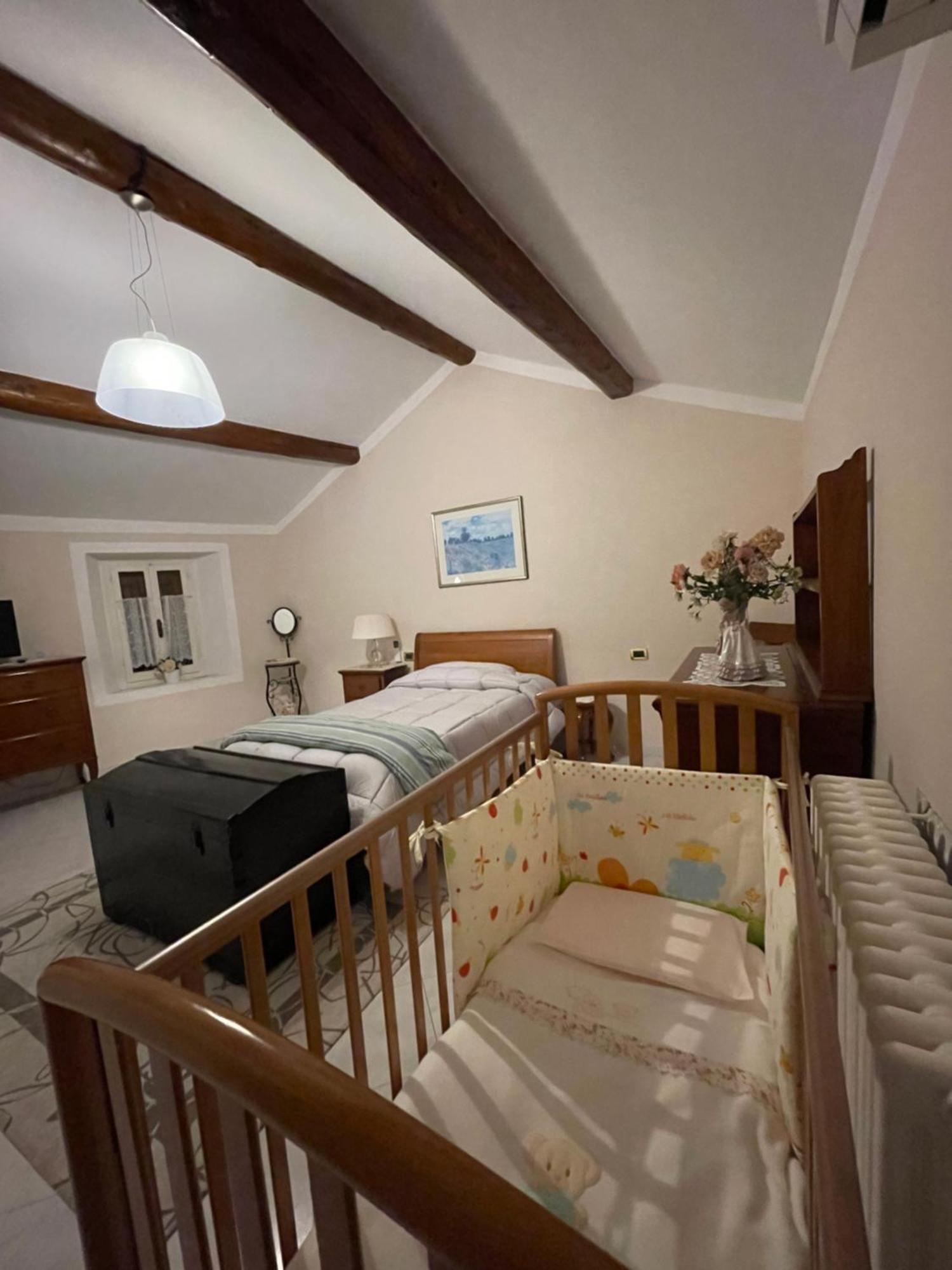 Mazzetti Country House-Vita In Campagna Con Giardino Vimignano-Chiesa Esterno foto