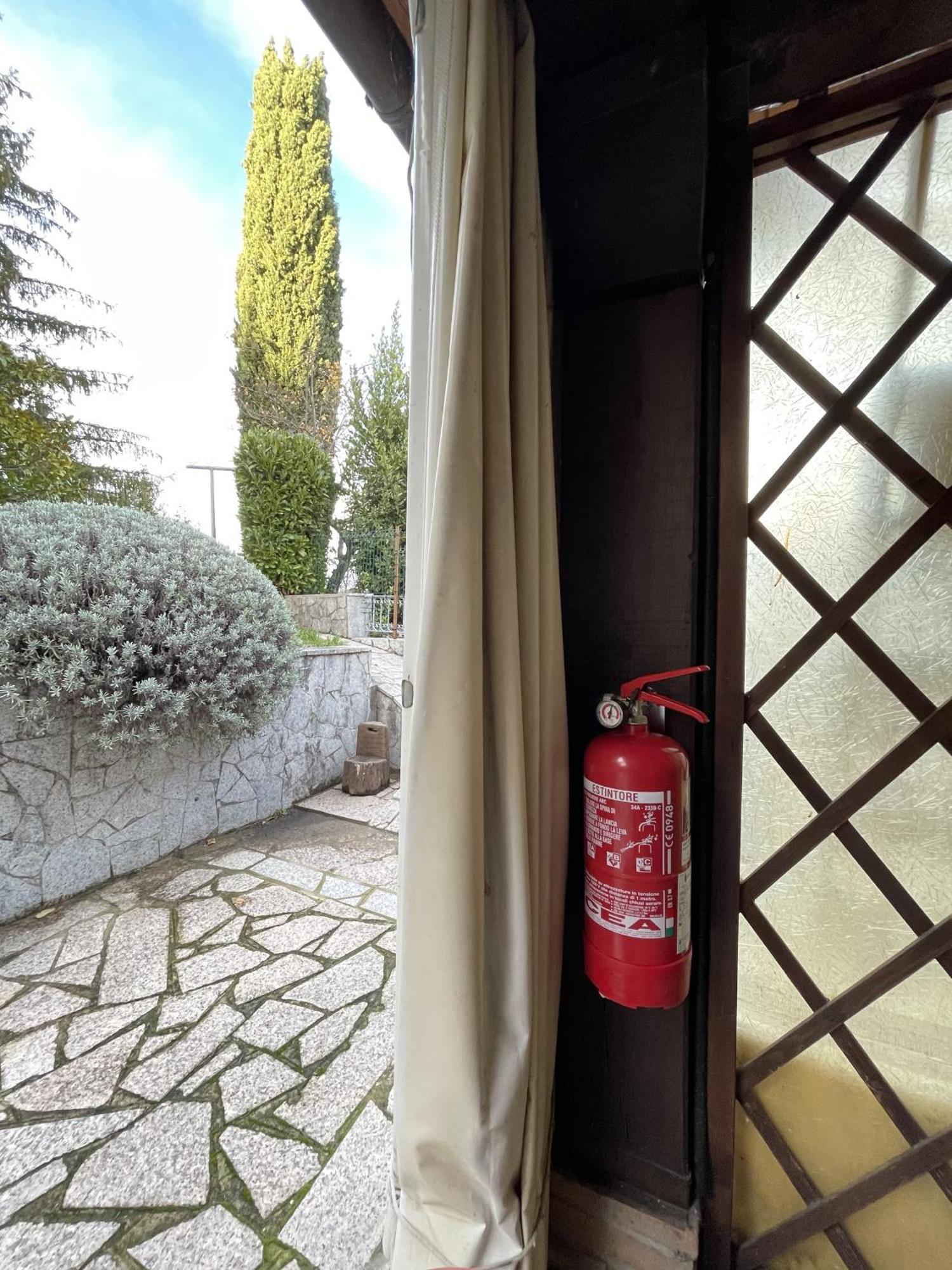Mazzetti Country House-Vita In Campagna Con Giardino Vimignano-Chiesa Esterno foto