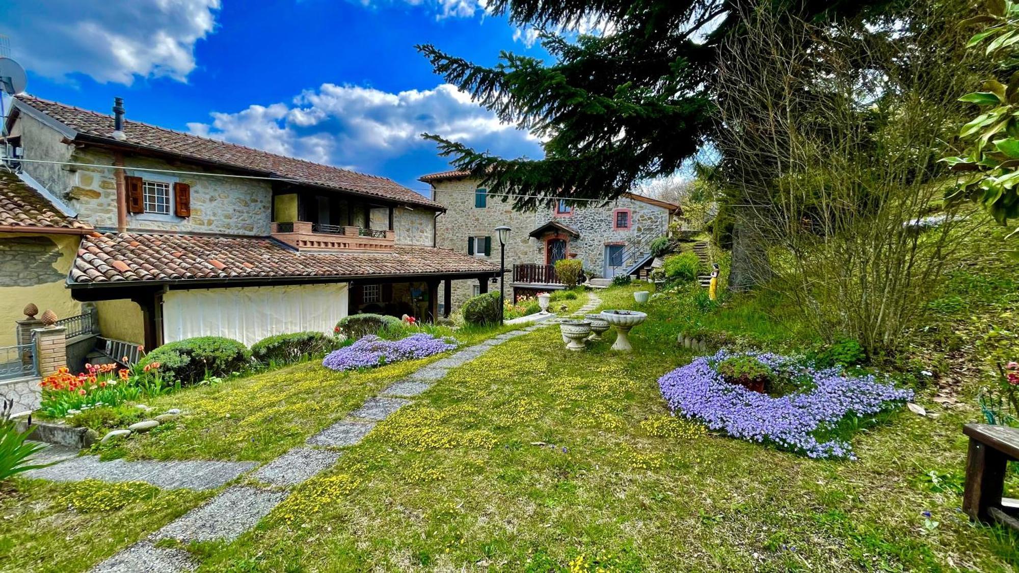 Mazzetti Country House-Vita In Campagna Con Giardino Vimignano-Chiesa Esterno foto